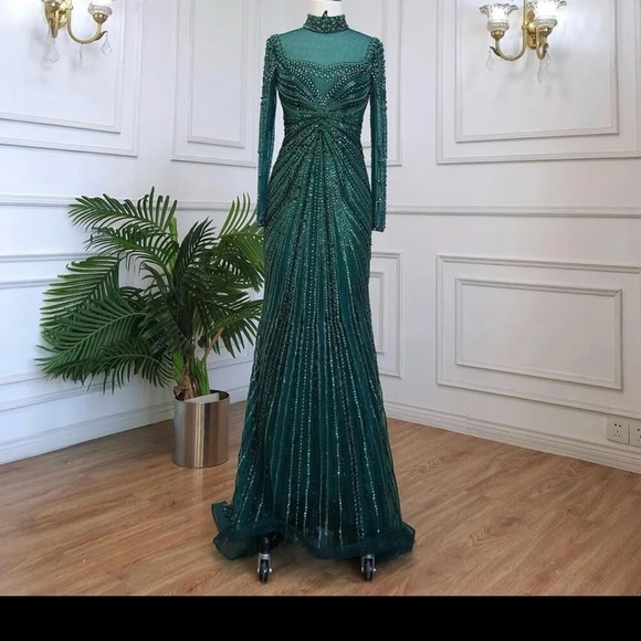 Women beaded evening prom dress - Picture 2 of 14